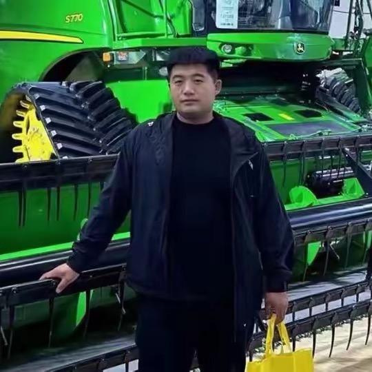 于贯中（收割机小伙儿）