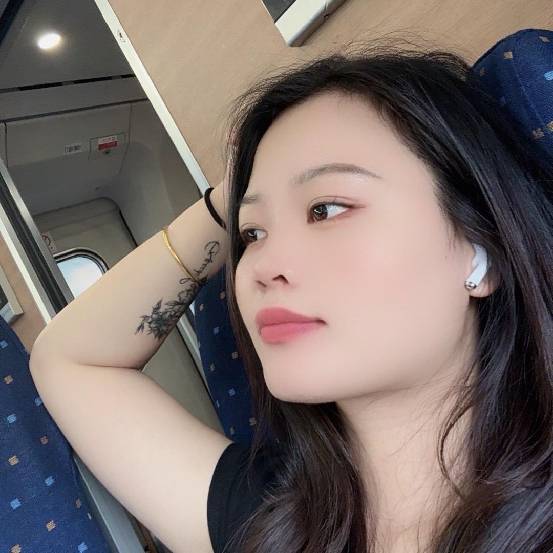 A.💋Lik-℡陆小姐呀