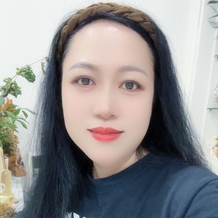 陌然。