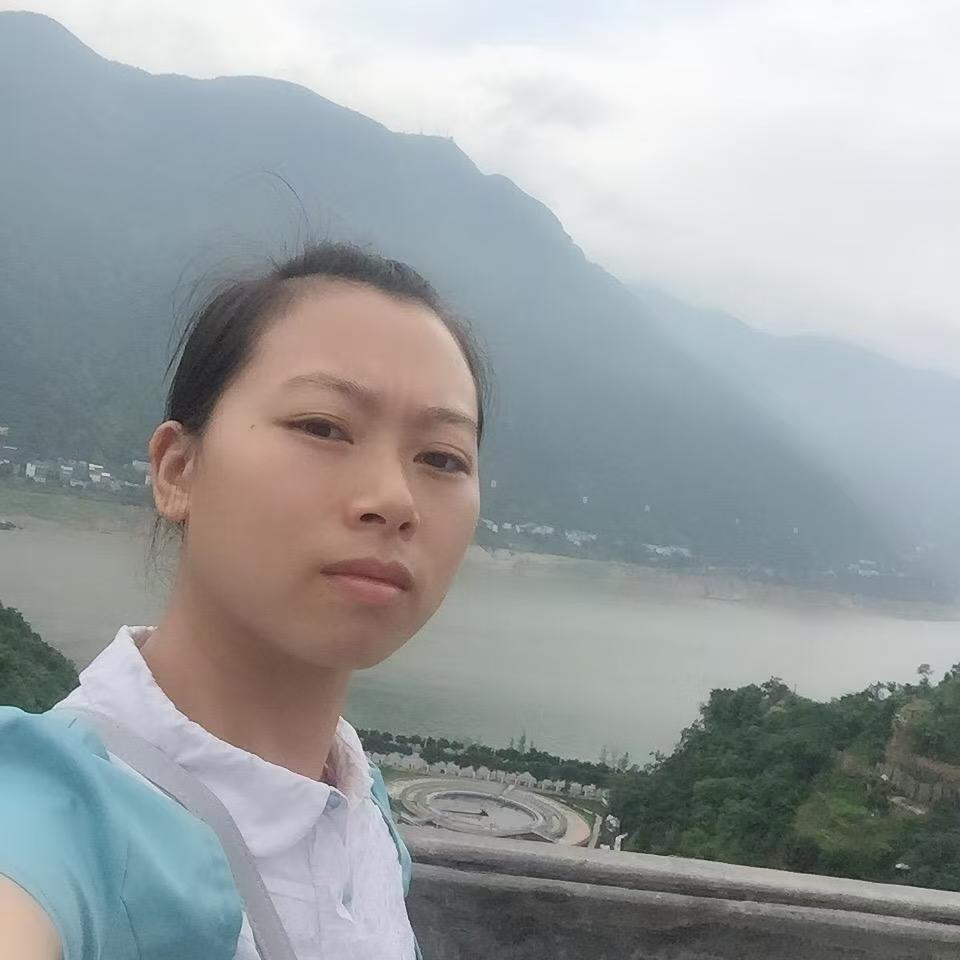 王玲灵