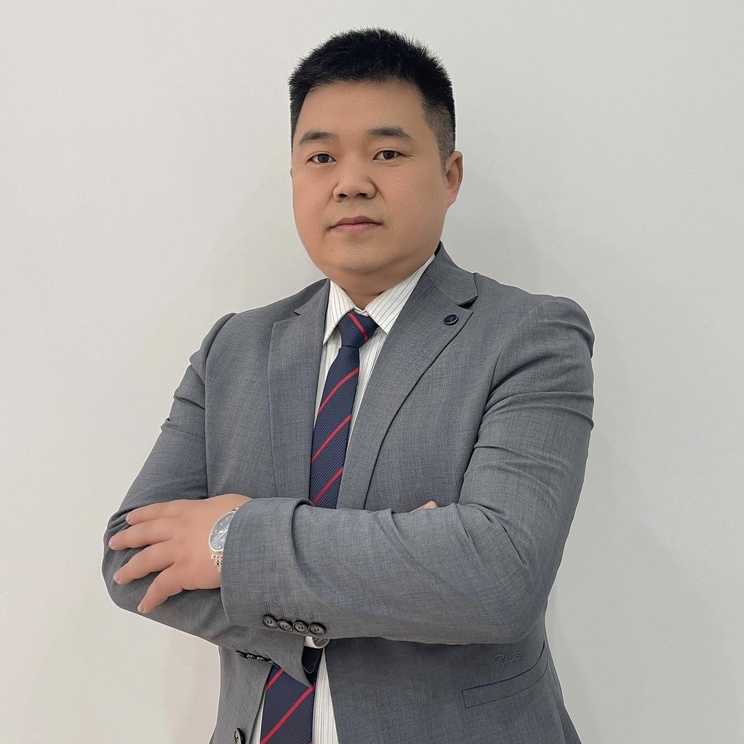 侯 哥 找 房