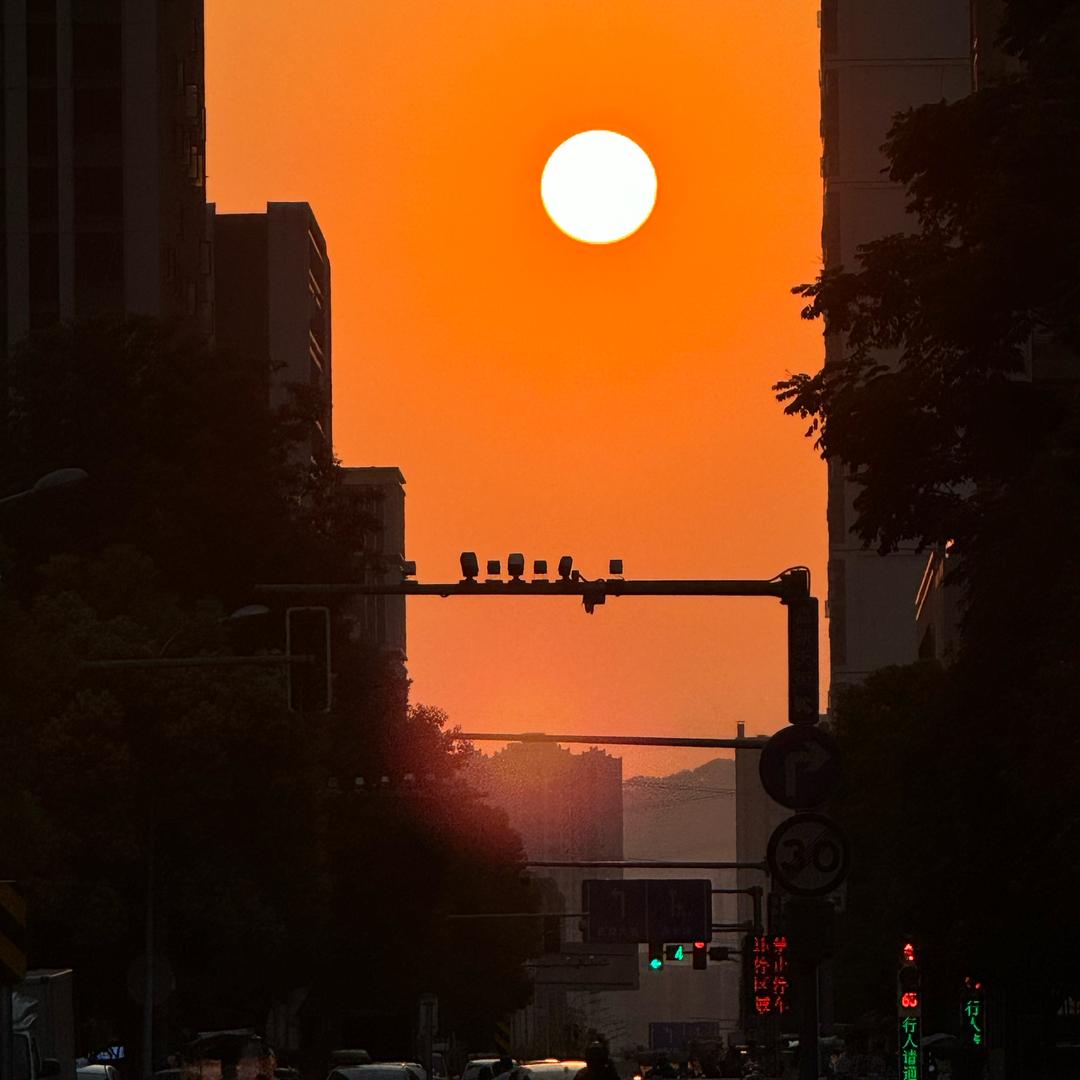 做自己的太阳