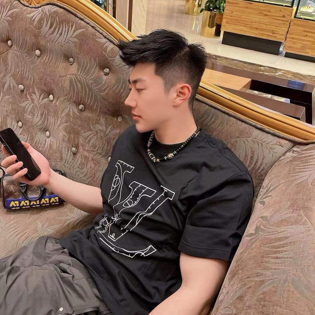 𝐉𝐄𝐒𝐒𝐒𝐄