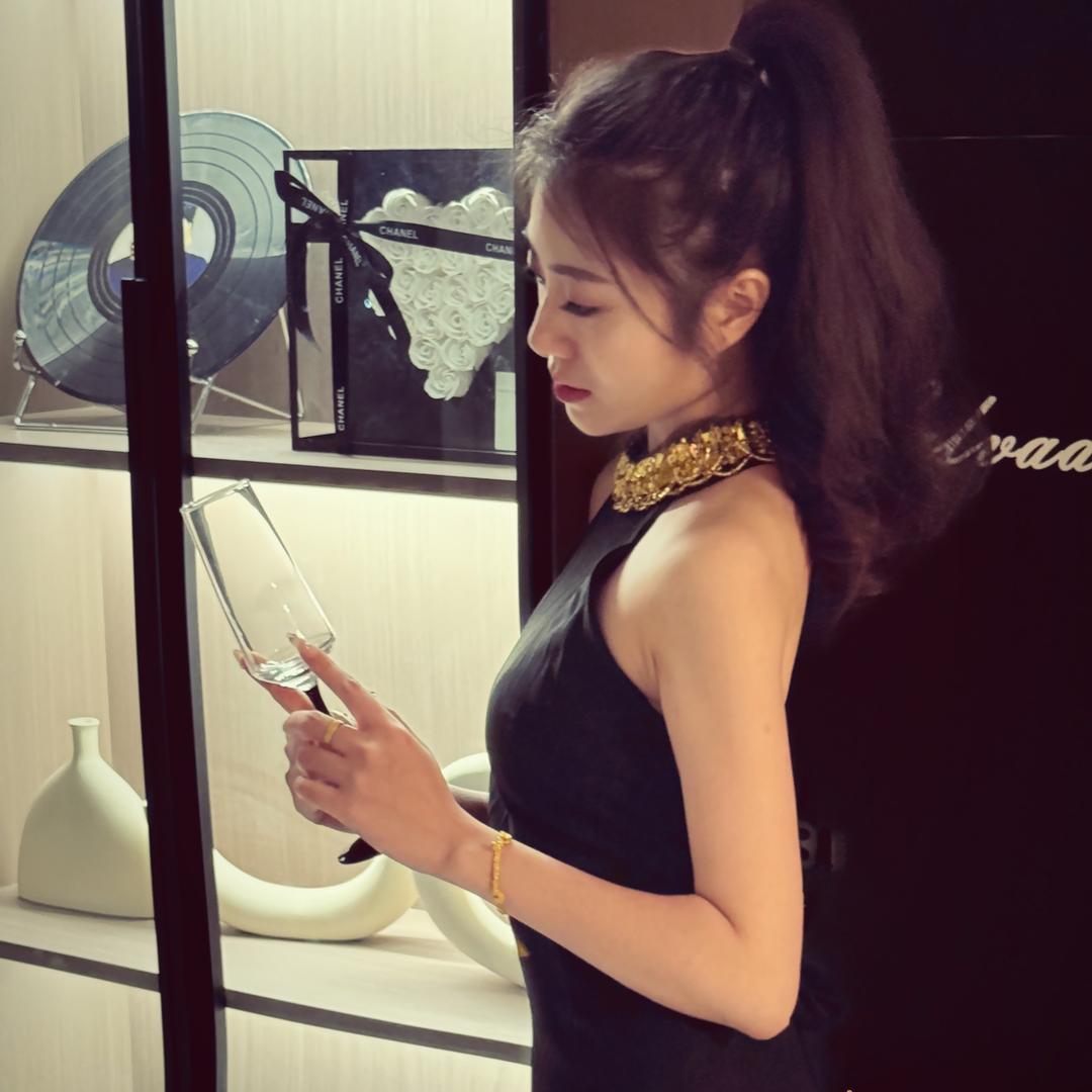 豆芽小姐姐·