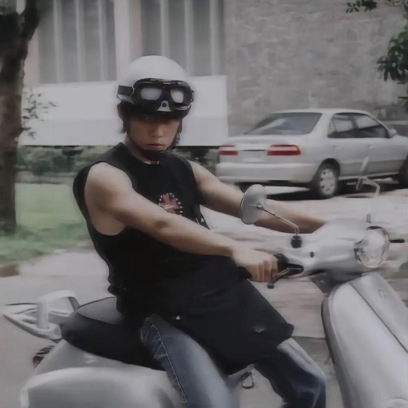 纠结伦…