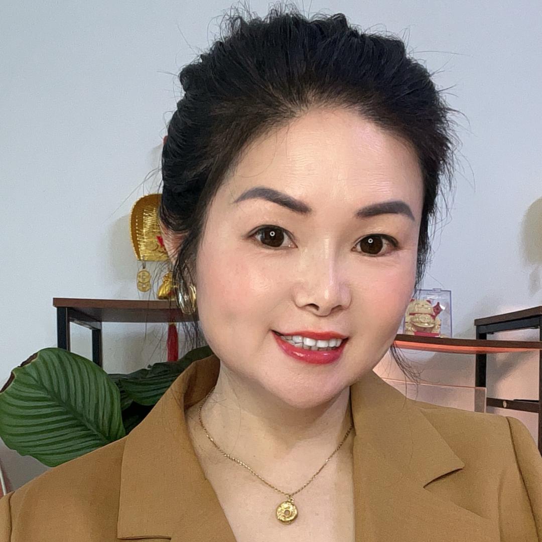 莀群：