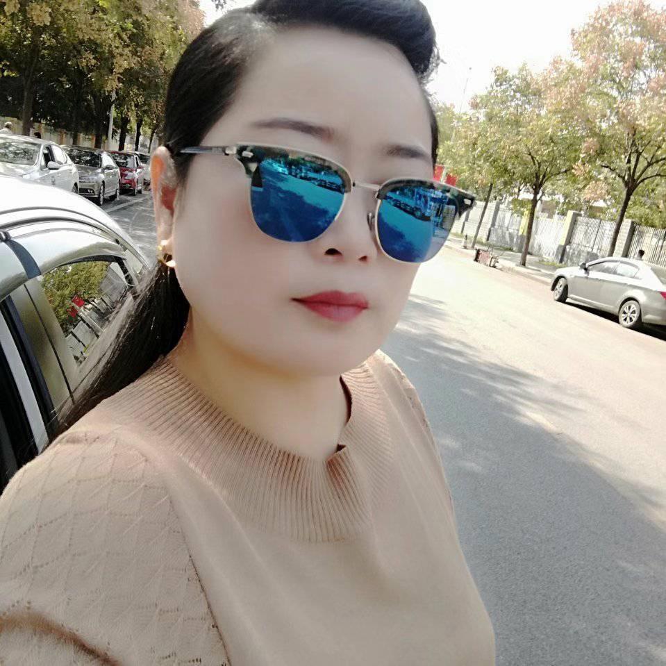 南京滴姐个体网约车，类圣汽车行