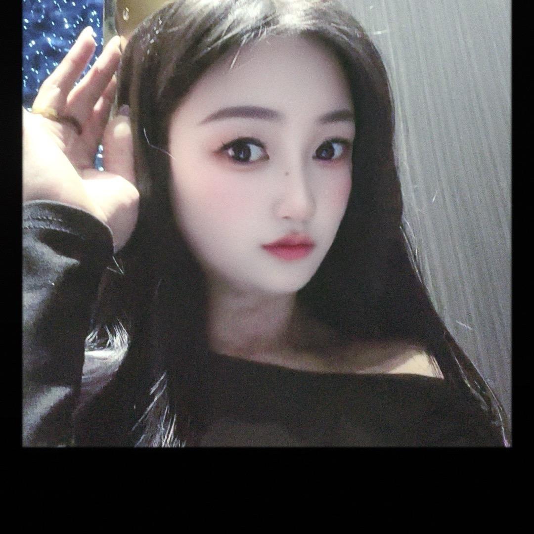 卖脐橙的小姑娘