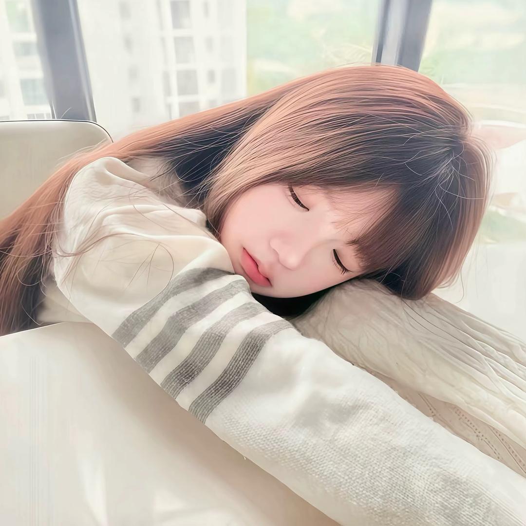 7iu^头像