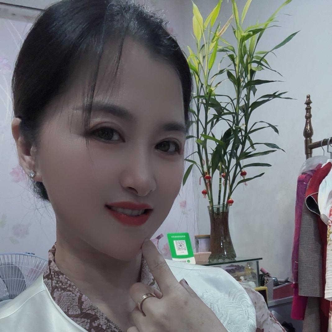 1330028219唐唐服装店