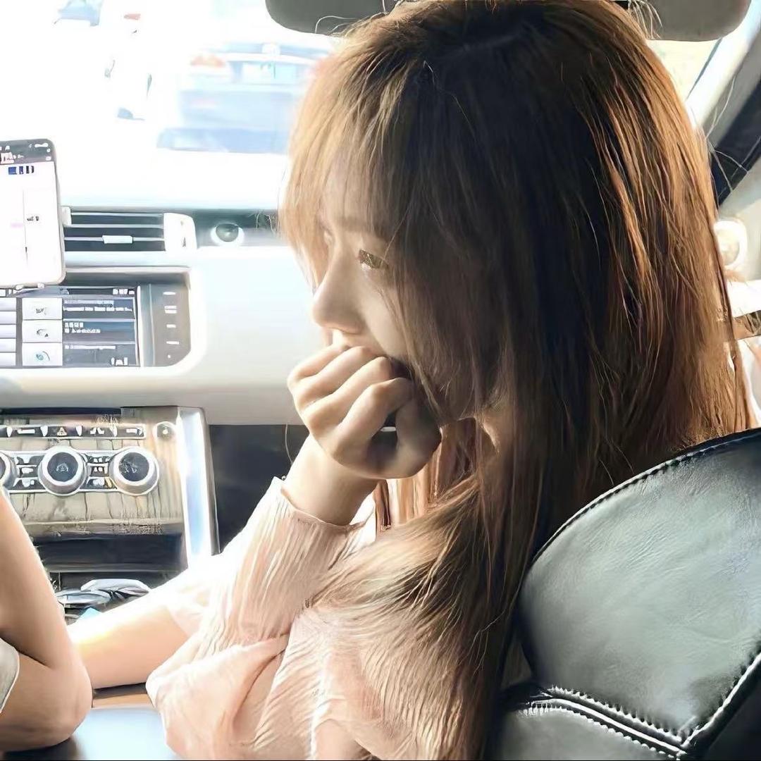 ᙏ̤躲雨小兔🌧️