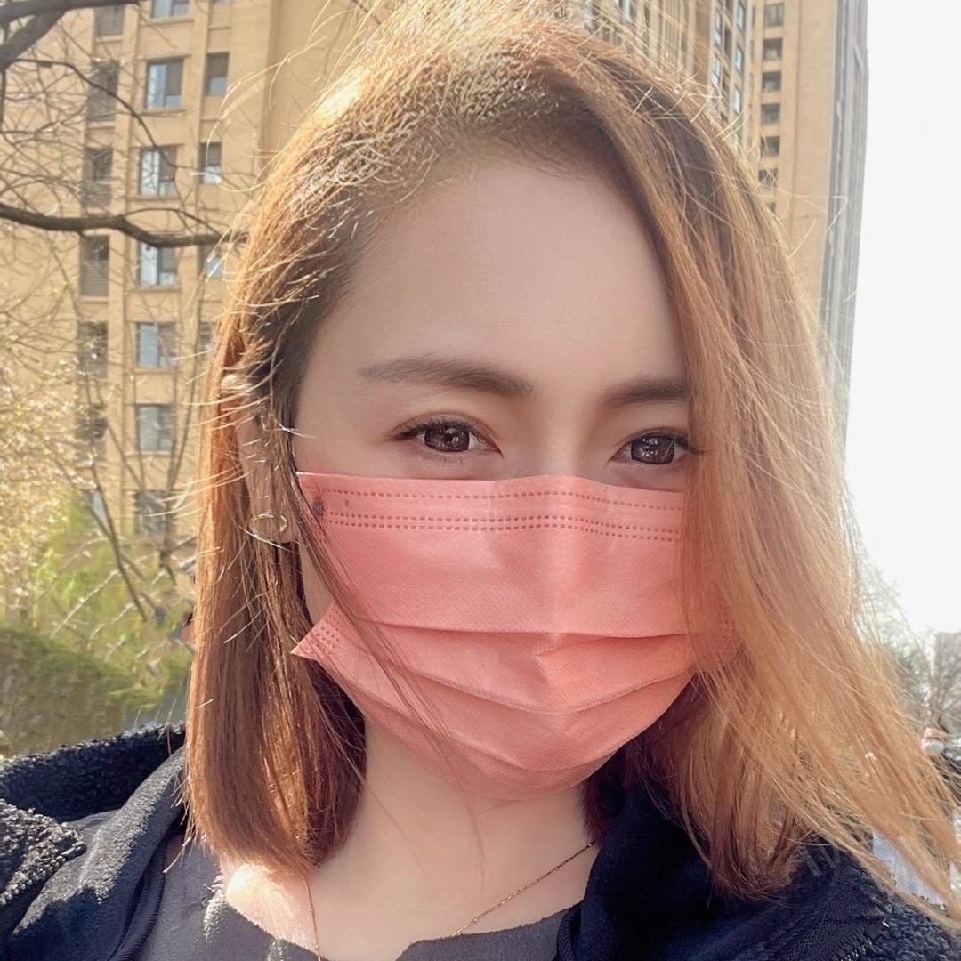 海伦爱跳舞