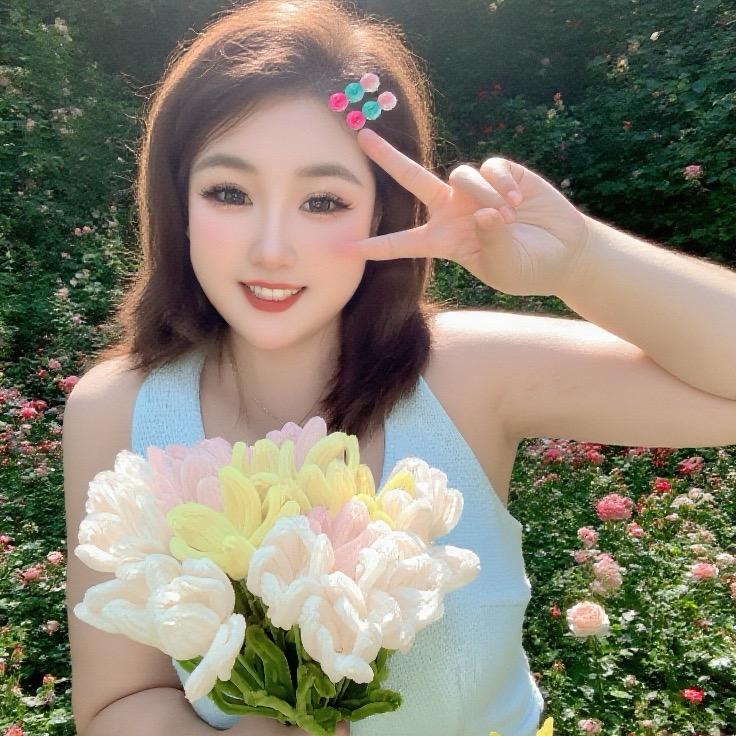 小王只会哈哈哈