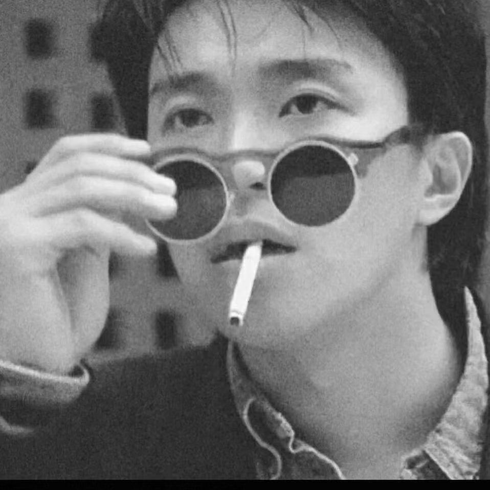 满山的猴子我腚最红         ༽