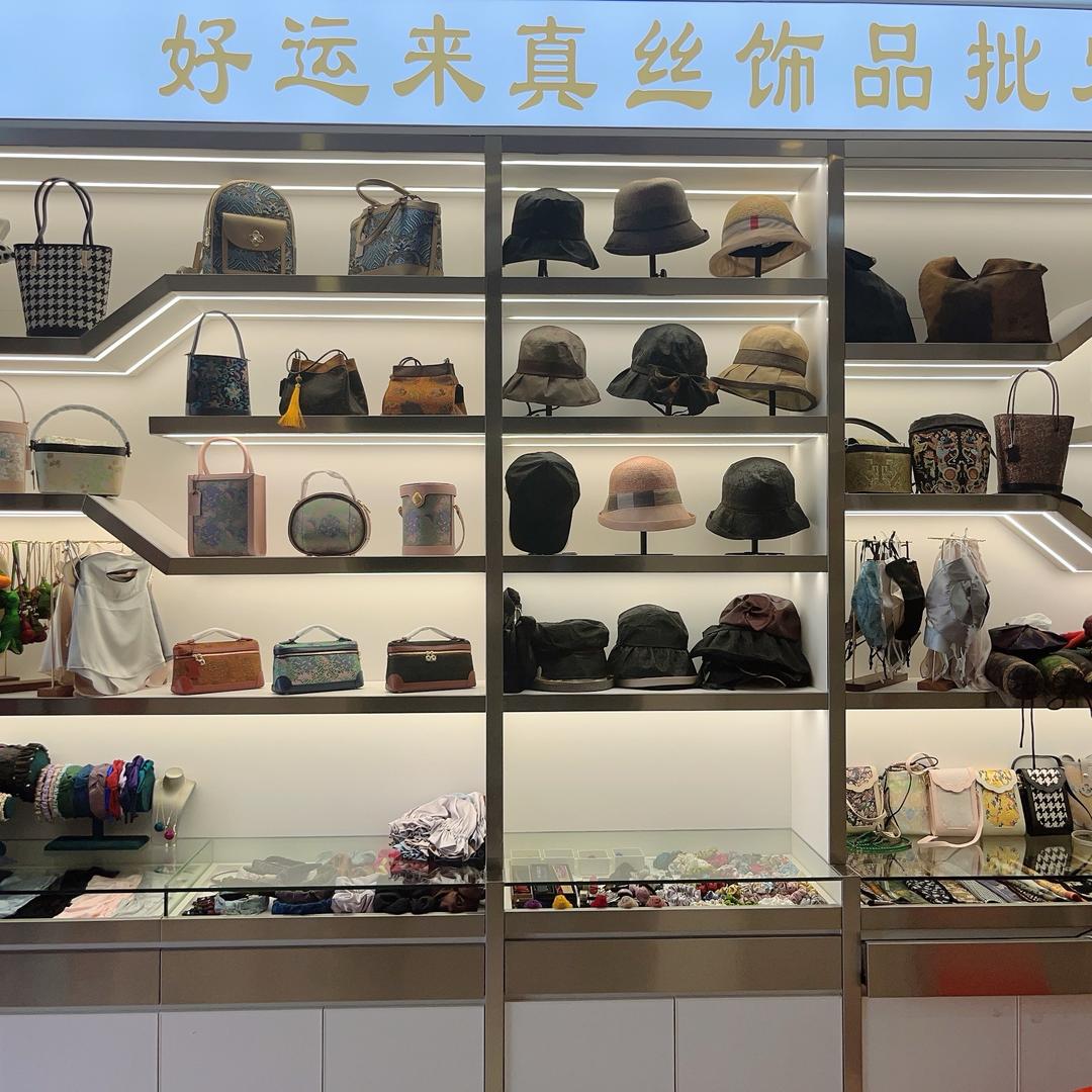 真丝饰品工厂·深·圳．南油
