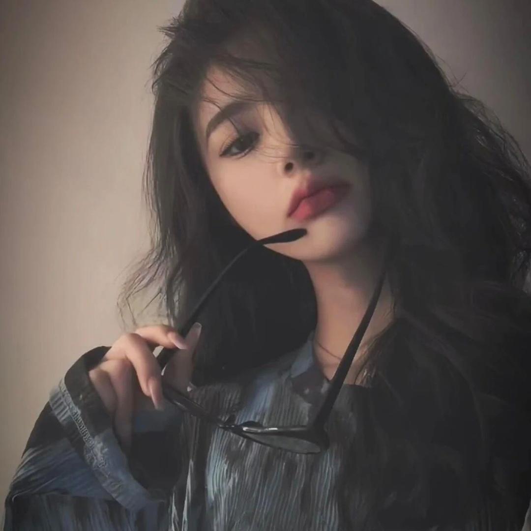 Dear_Mira 🖤