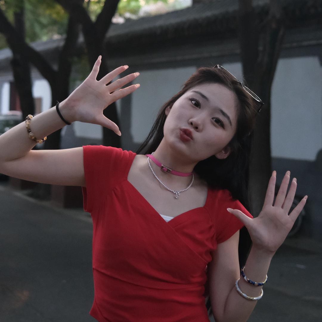 是草莓熊🍓