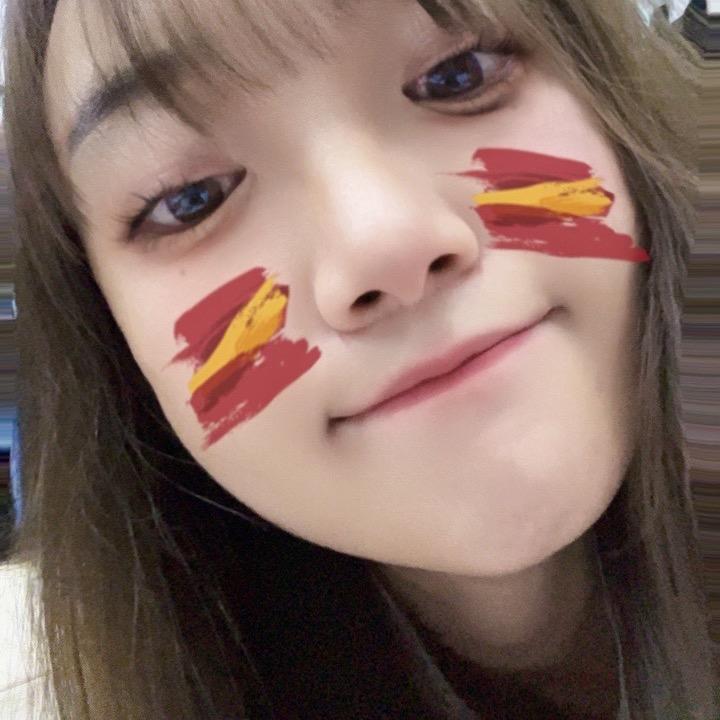 张北百老汇服装店