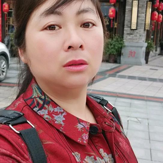 群群.