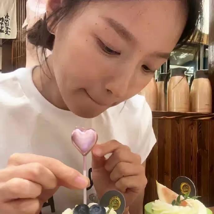 你好可爱Hiii