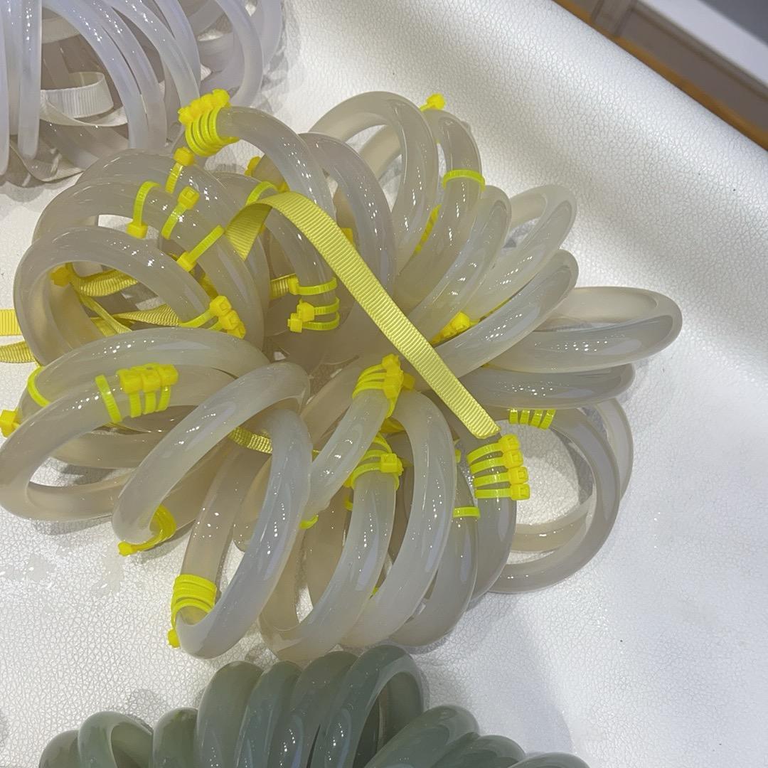 夏沫阳光（一支镯）