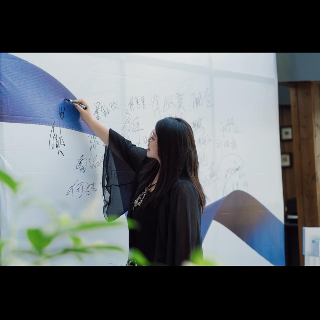 高安霸气姐杨琪新（妍玺）
