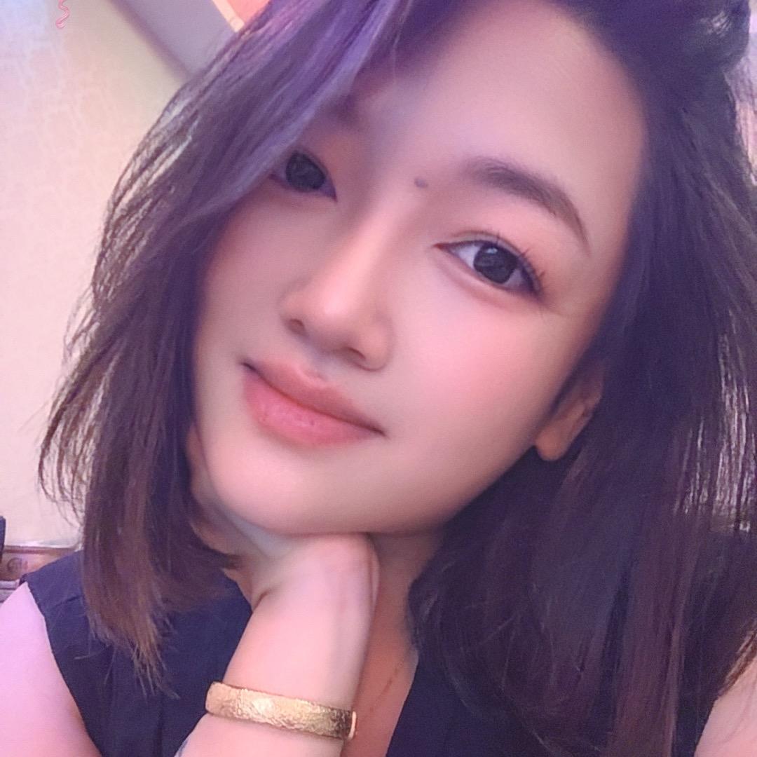 爱跳舞的菲菲吖