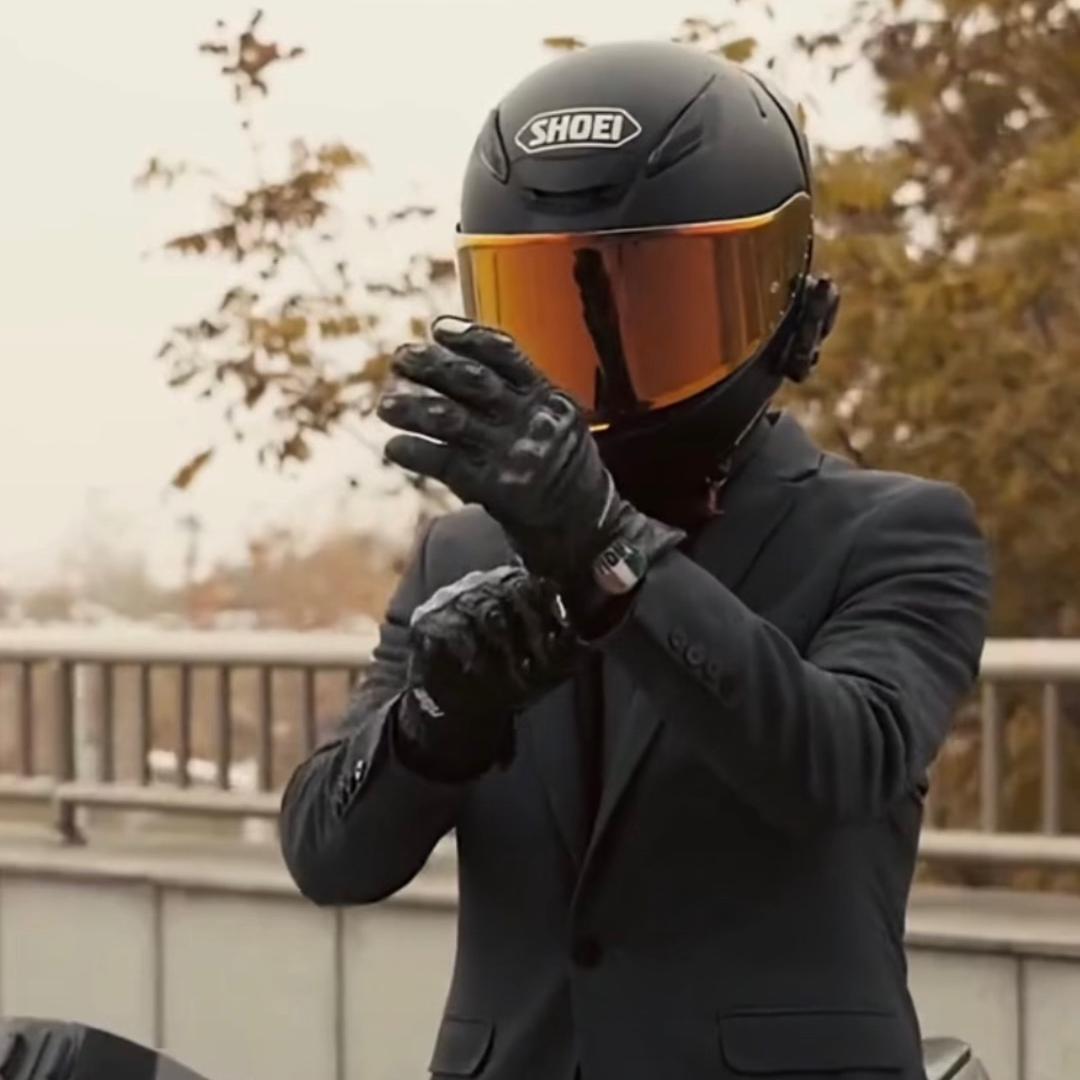 星诺机车    王谨言