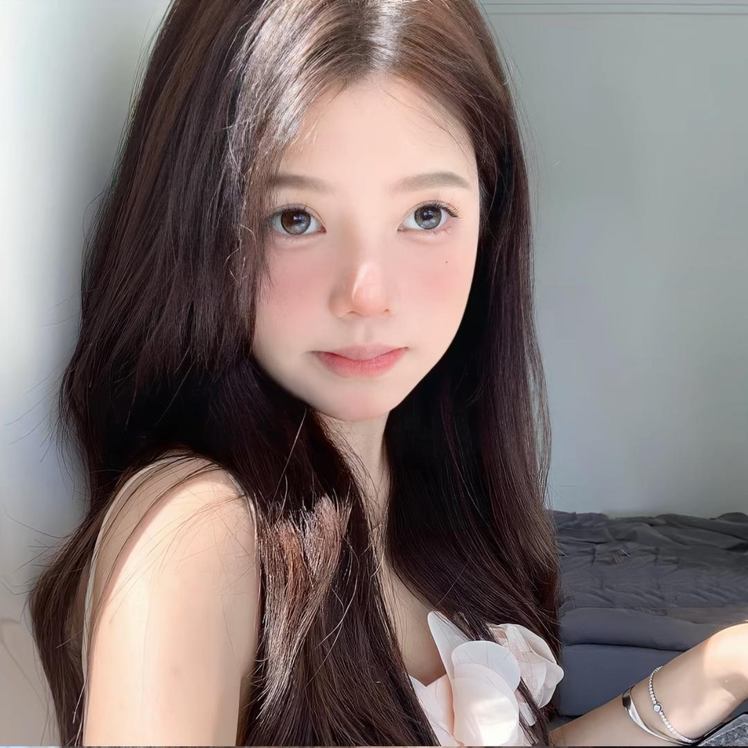 张xin怡