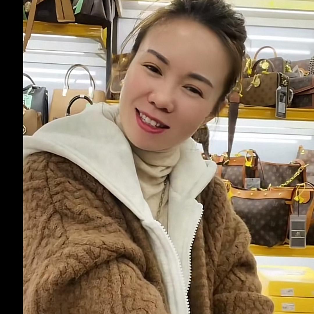 彭姐姐箱包屋2