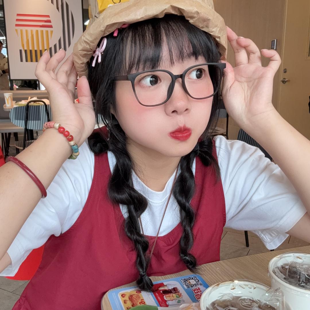 爱吃臭粉的猪猪