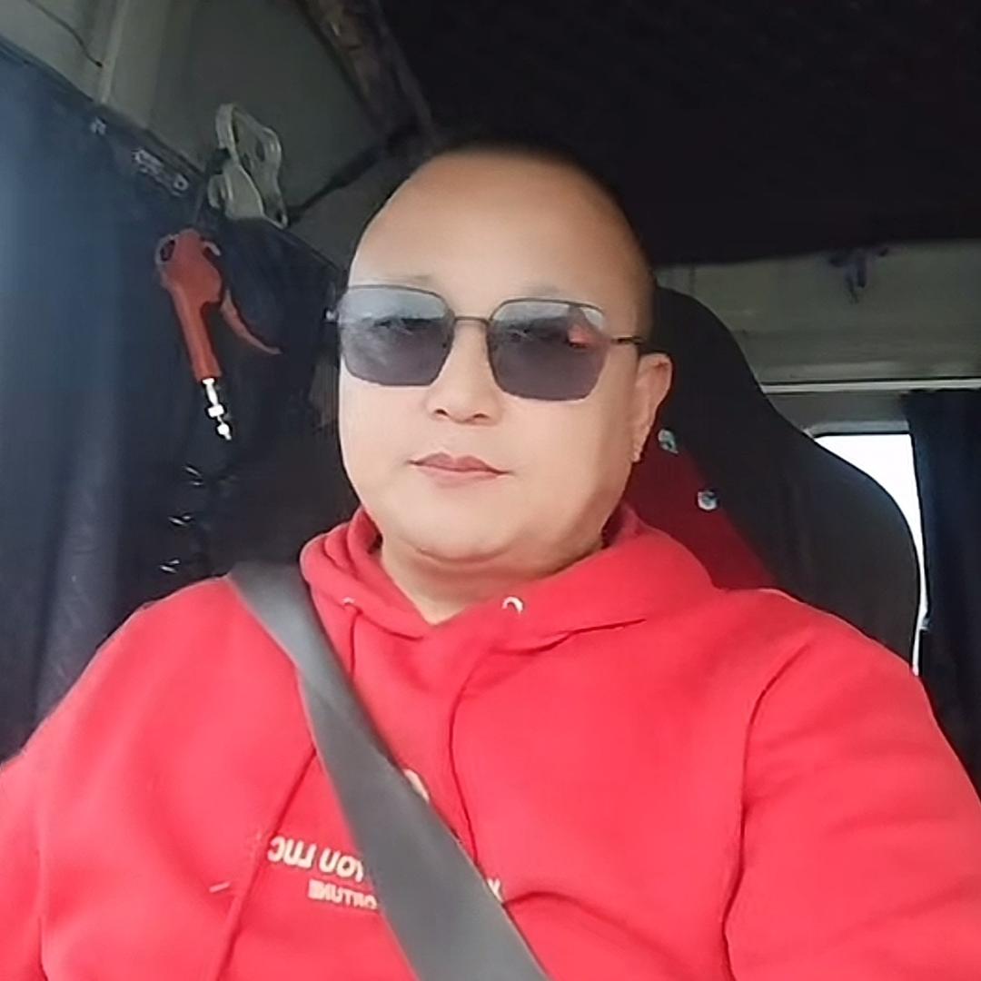 AAA长途代驾半挂王师傅