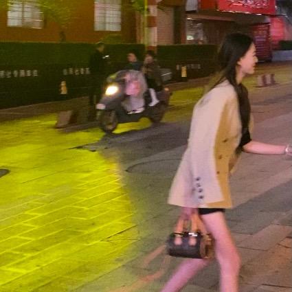 一支格桑花.