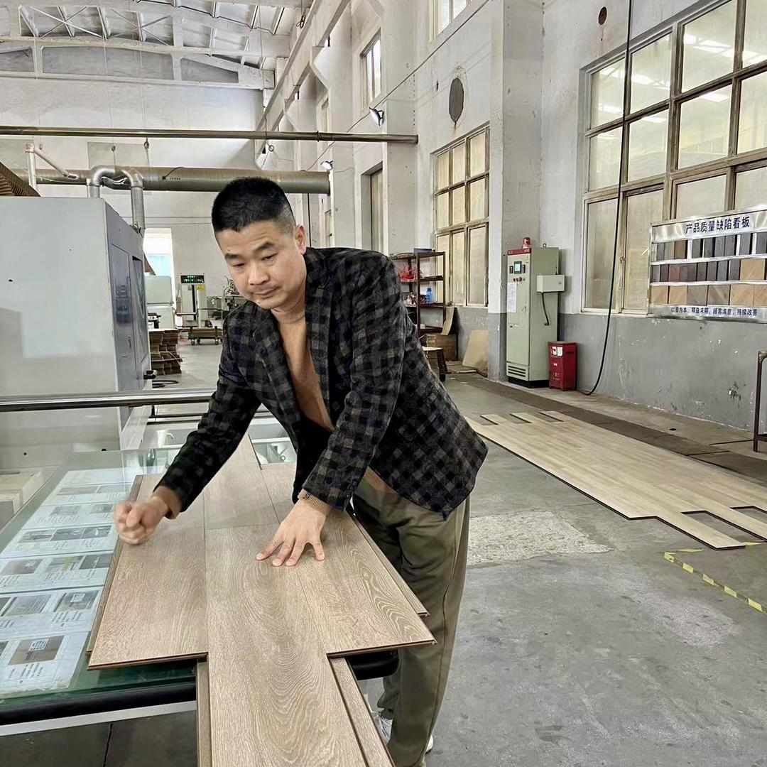 乐康地板工厂直发—旱冰场专用