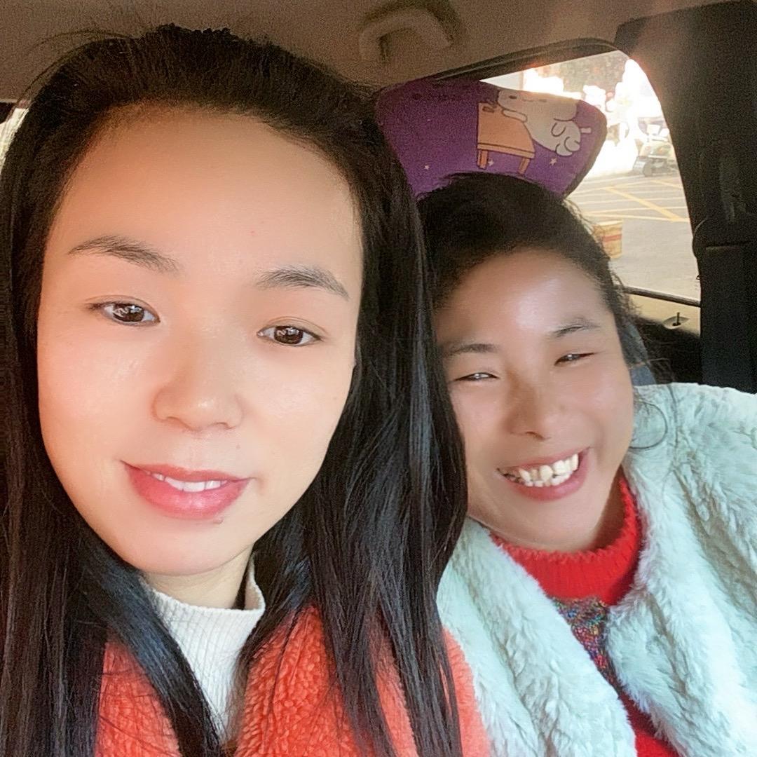 小芳和小酒窝  广济中学高中陪读房