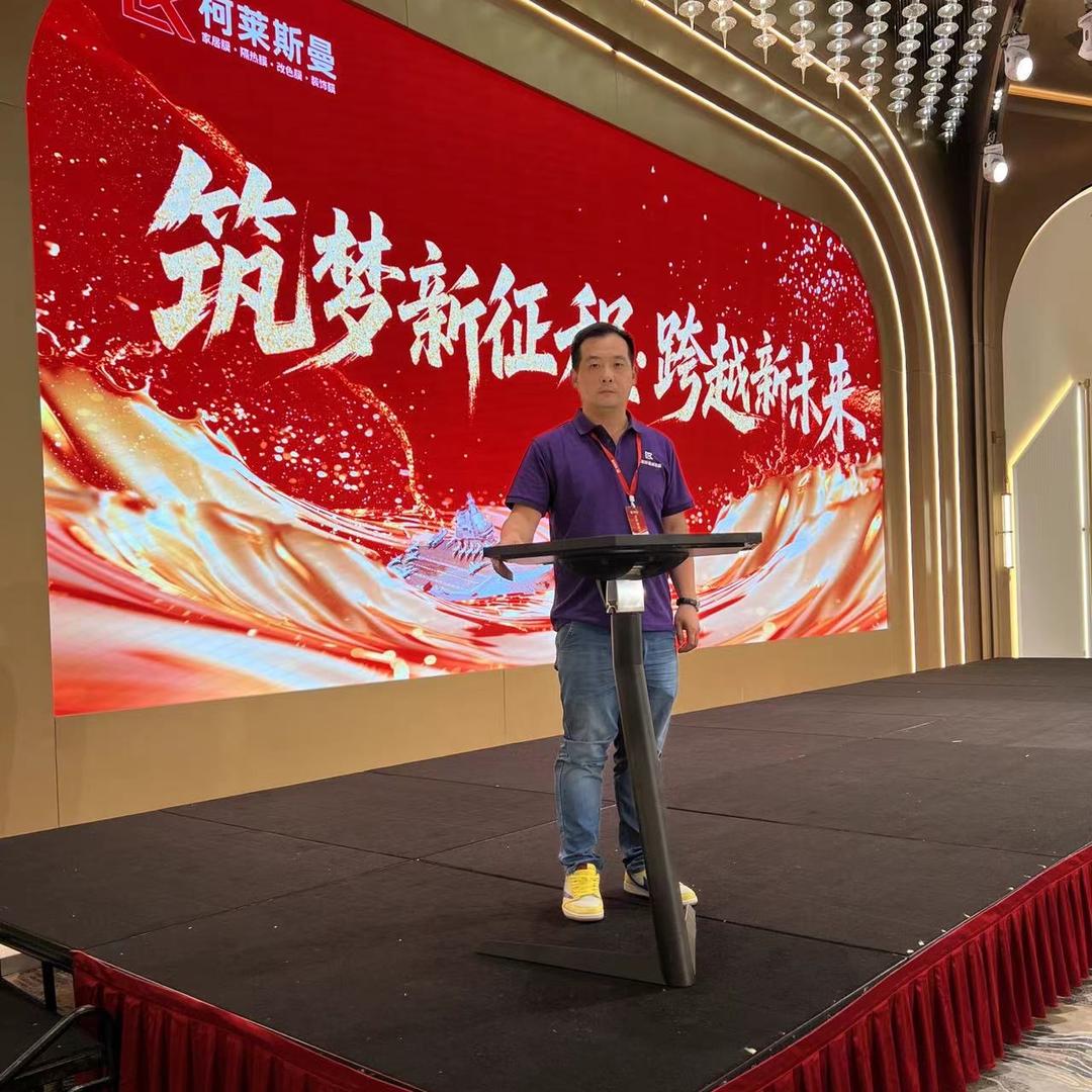 殷师傅家具灶台玻璃贴膜