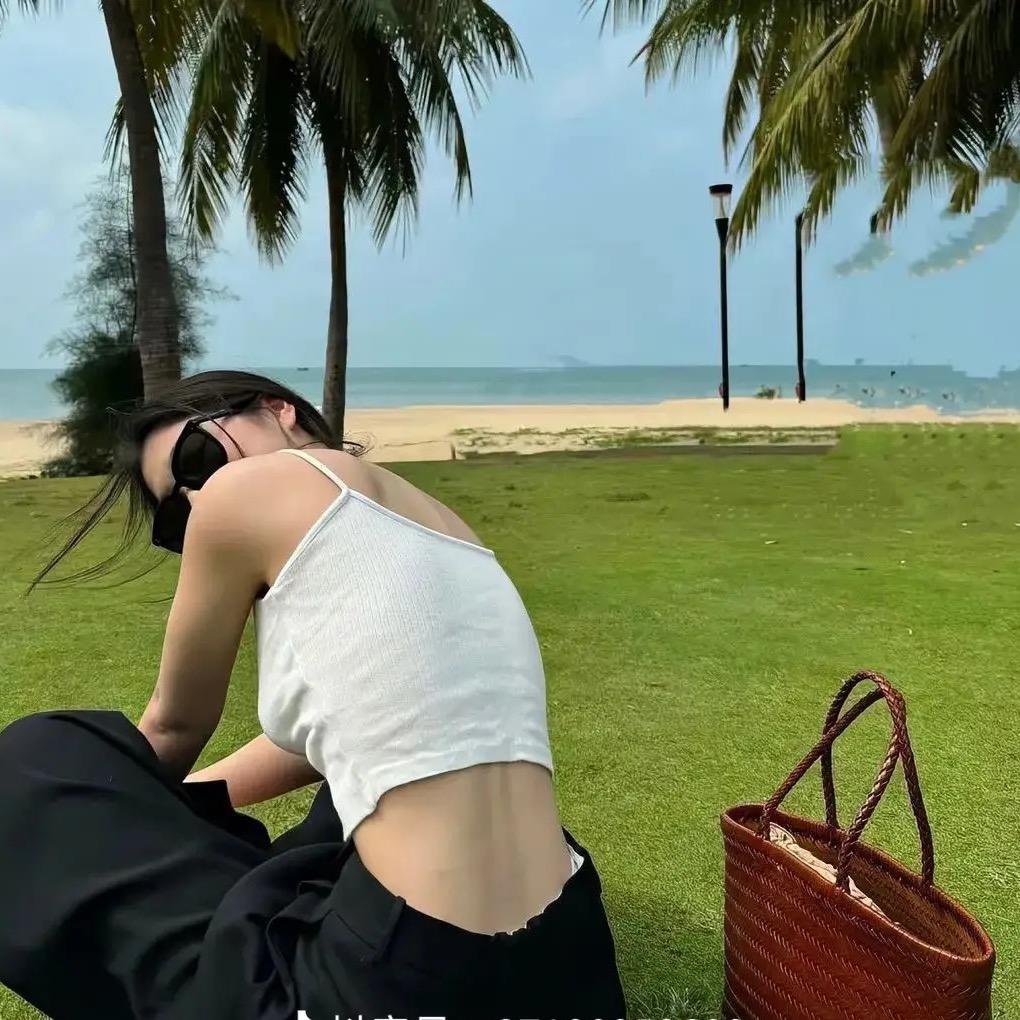 •   小沈