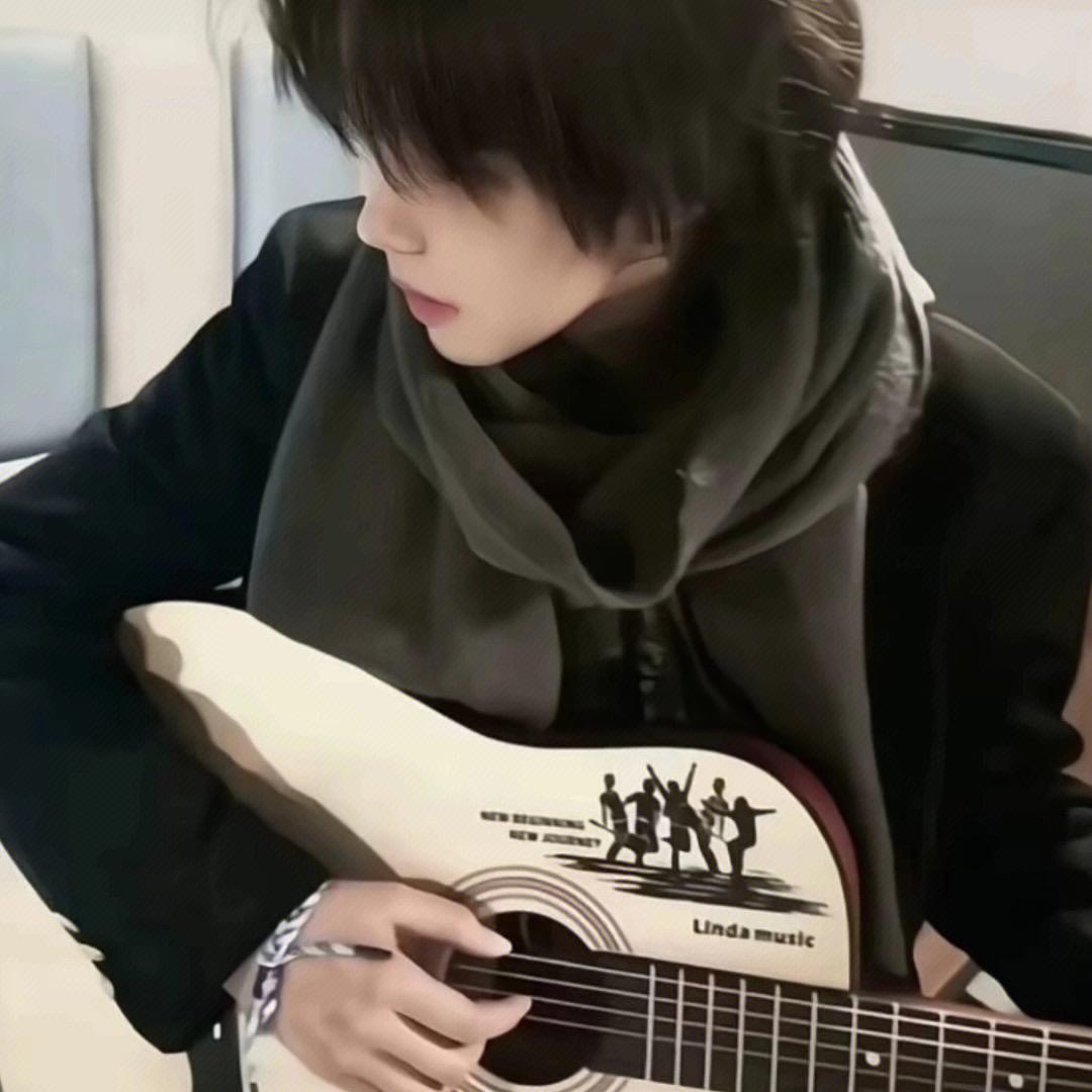蓝晓桉