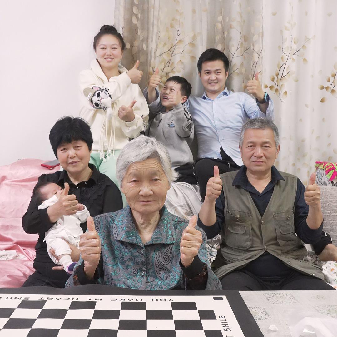 大梦的一家老小