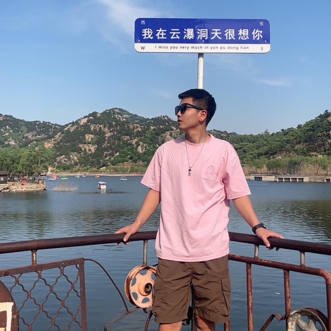 爱跳舞的大石头