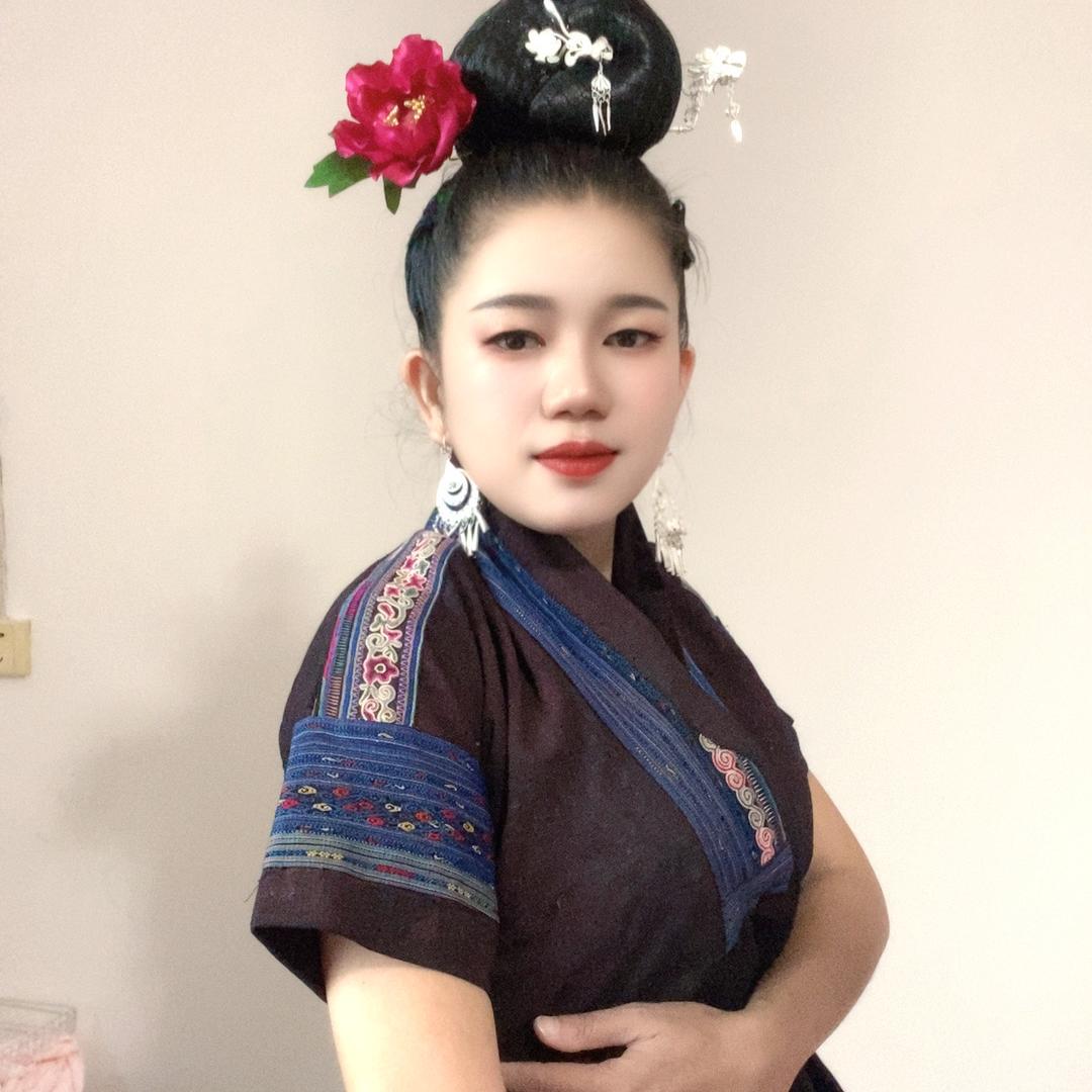 水兰老绣饰品店