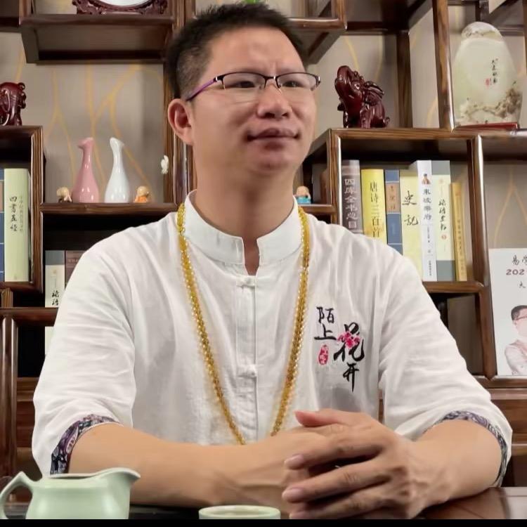 杨丁豪