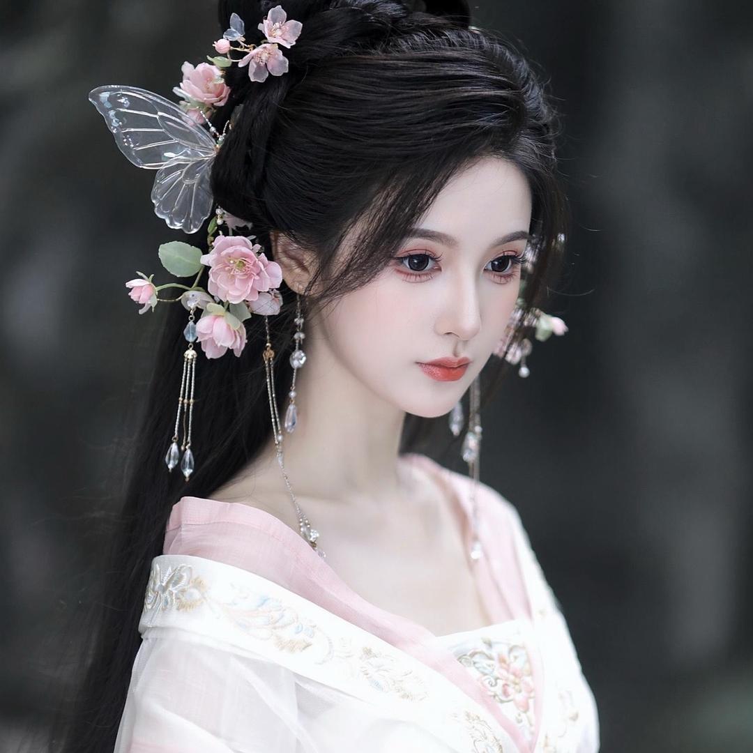 原来是伟霆啊