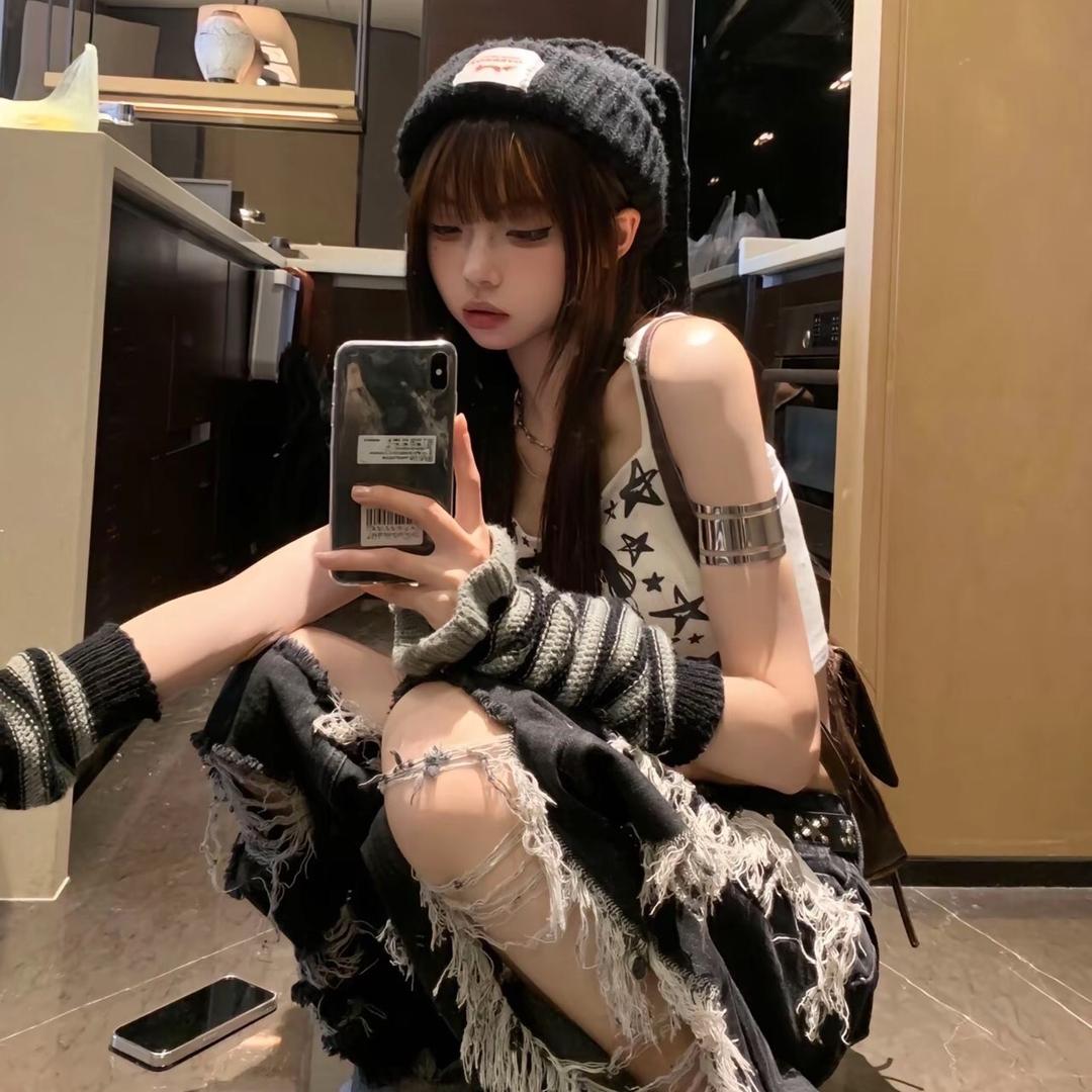 腼腆小美