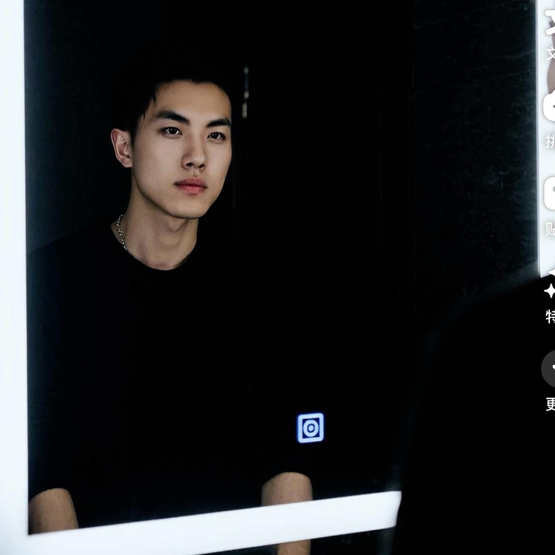 不会拍照的钟先生📸