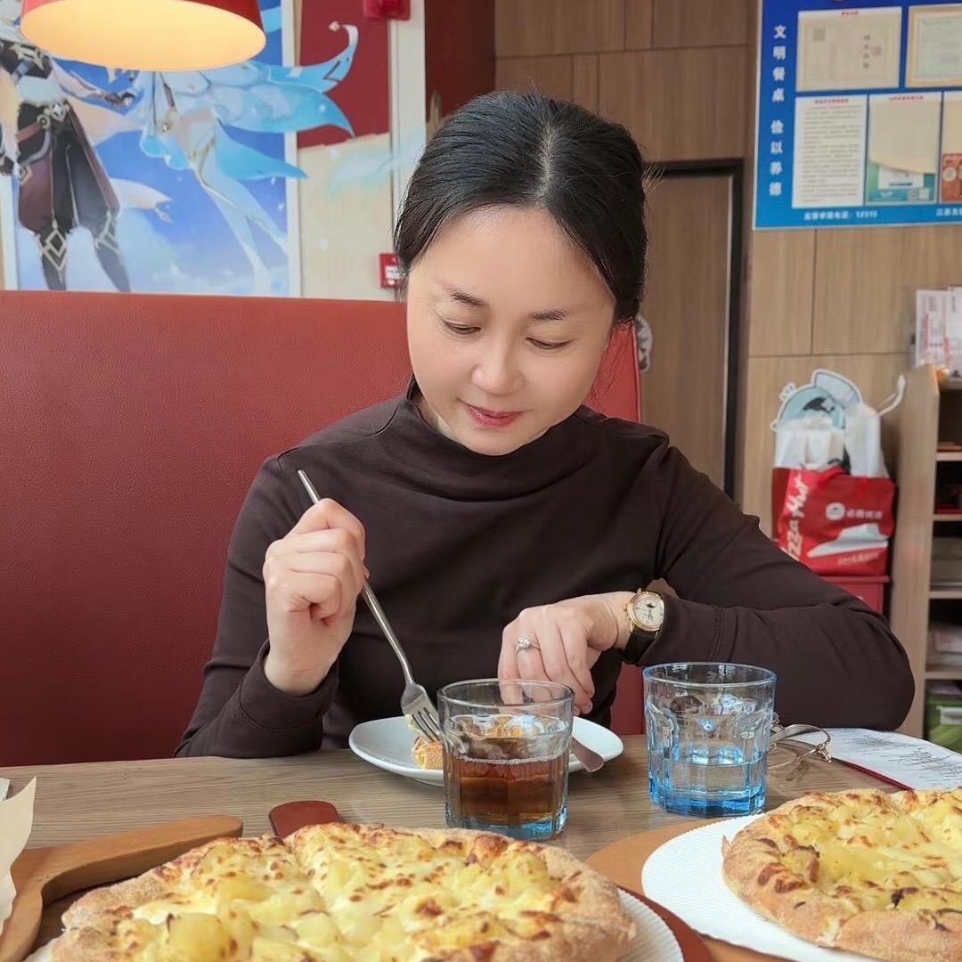 爱吃披萨的妈妈