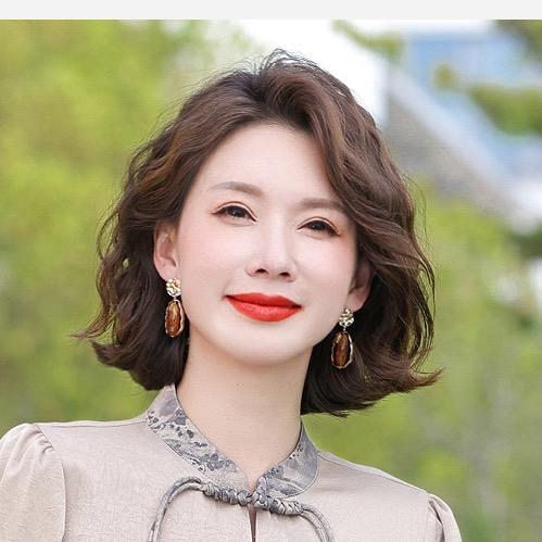 顾蔓俏姨妈妈装