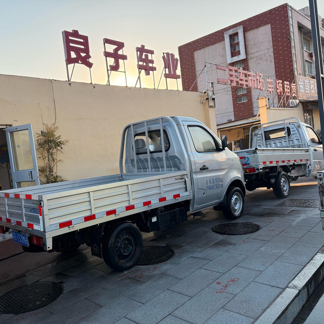 孙老师面包车市场