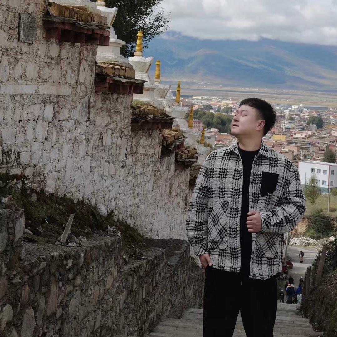 爱摄影的M先生📸