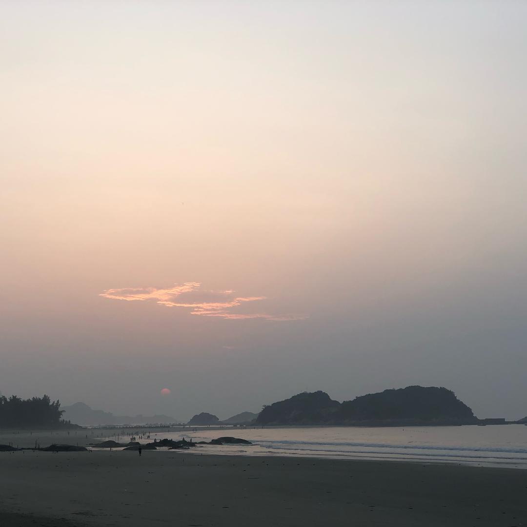 ﹎.傻乎乎的闲人▂◆